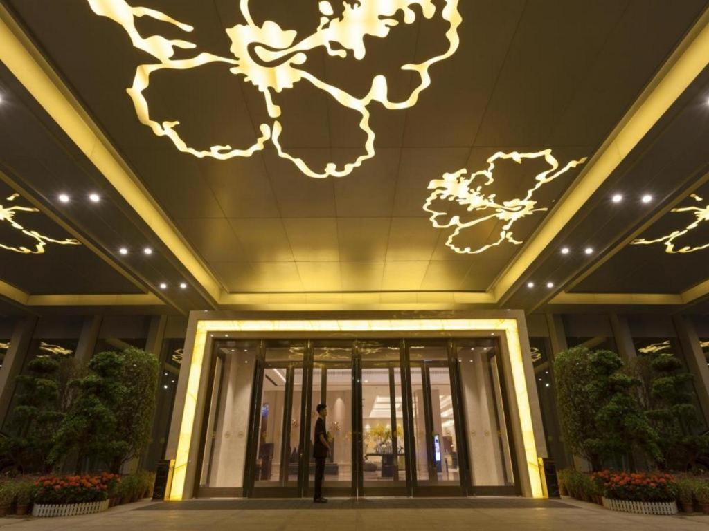 Ming Du Lakeside Hotel Nanning Exteriör bild