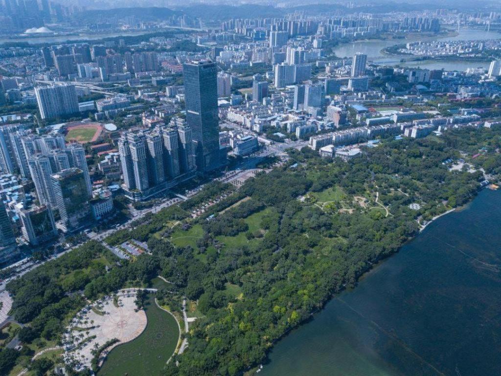 Ming Du Lakeside Hotel Nanning Exteriör bild
